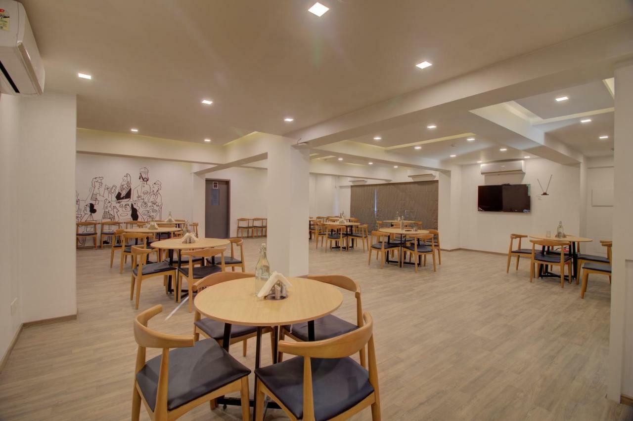 Townhouse Oak Kopar Khairane Navi Mumbai Formerly Ivy Hotel Zewnętrze zdjęcie